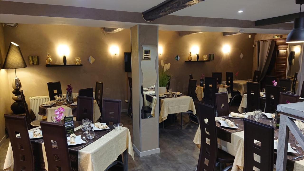 Le Point De Chute Hotel Tournavaux Exterior photo