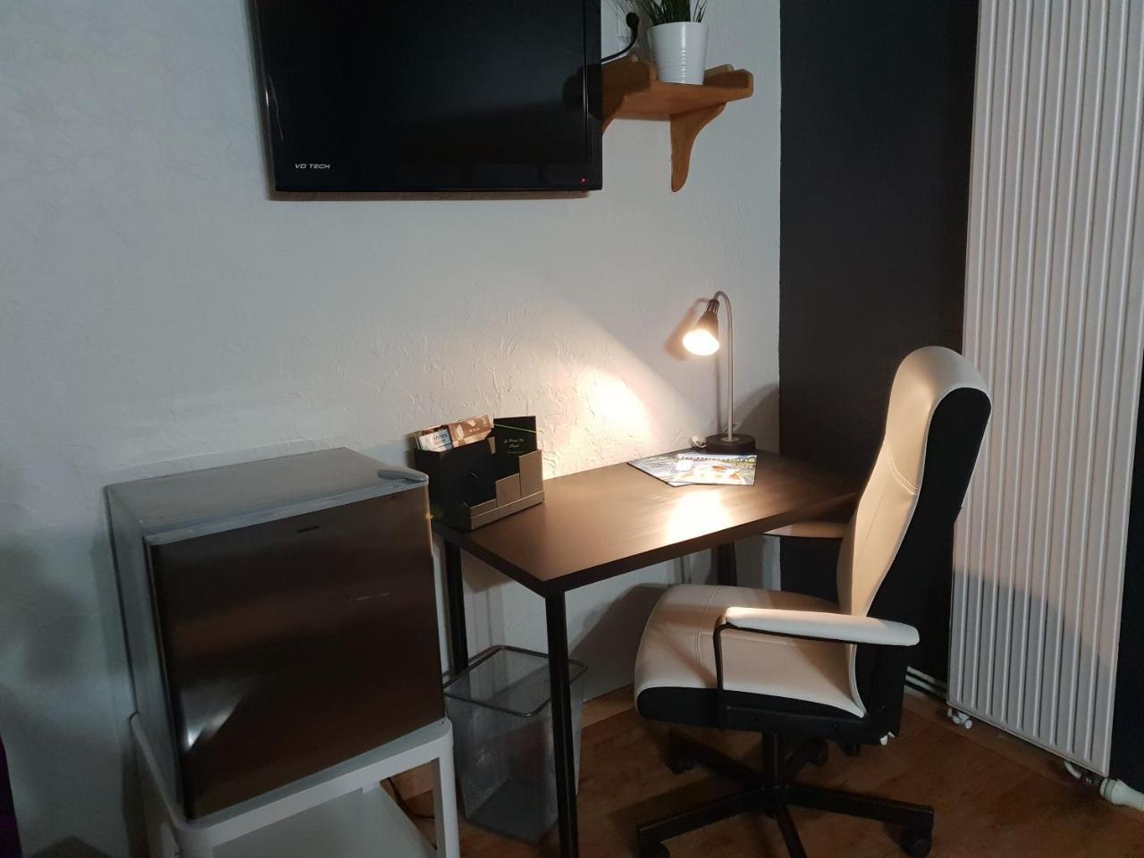 Le Point De Chute Hotel Tournavaux Room photo